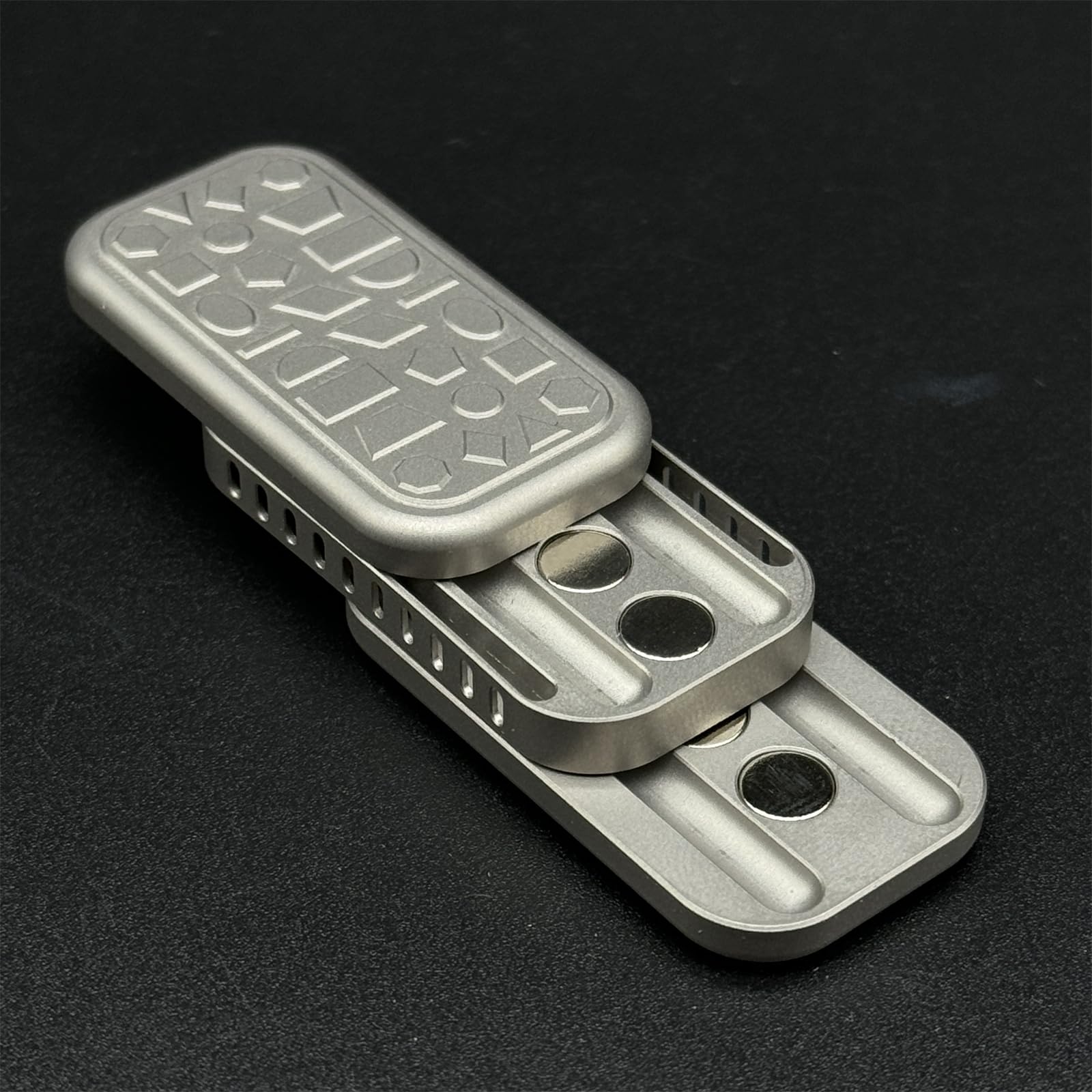 Amazon.co.jp: チタン合金 Hertz 音叉 磁気触覚スライダー EDC フィ