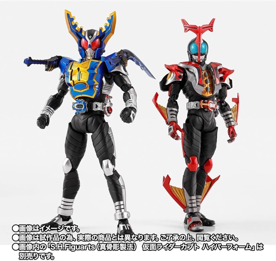 Amazon.co.jp: S.H,Figuarts（真骨彫製法） 仮 面ライダーガタック