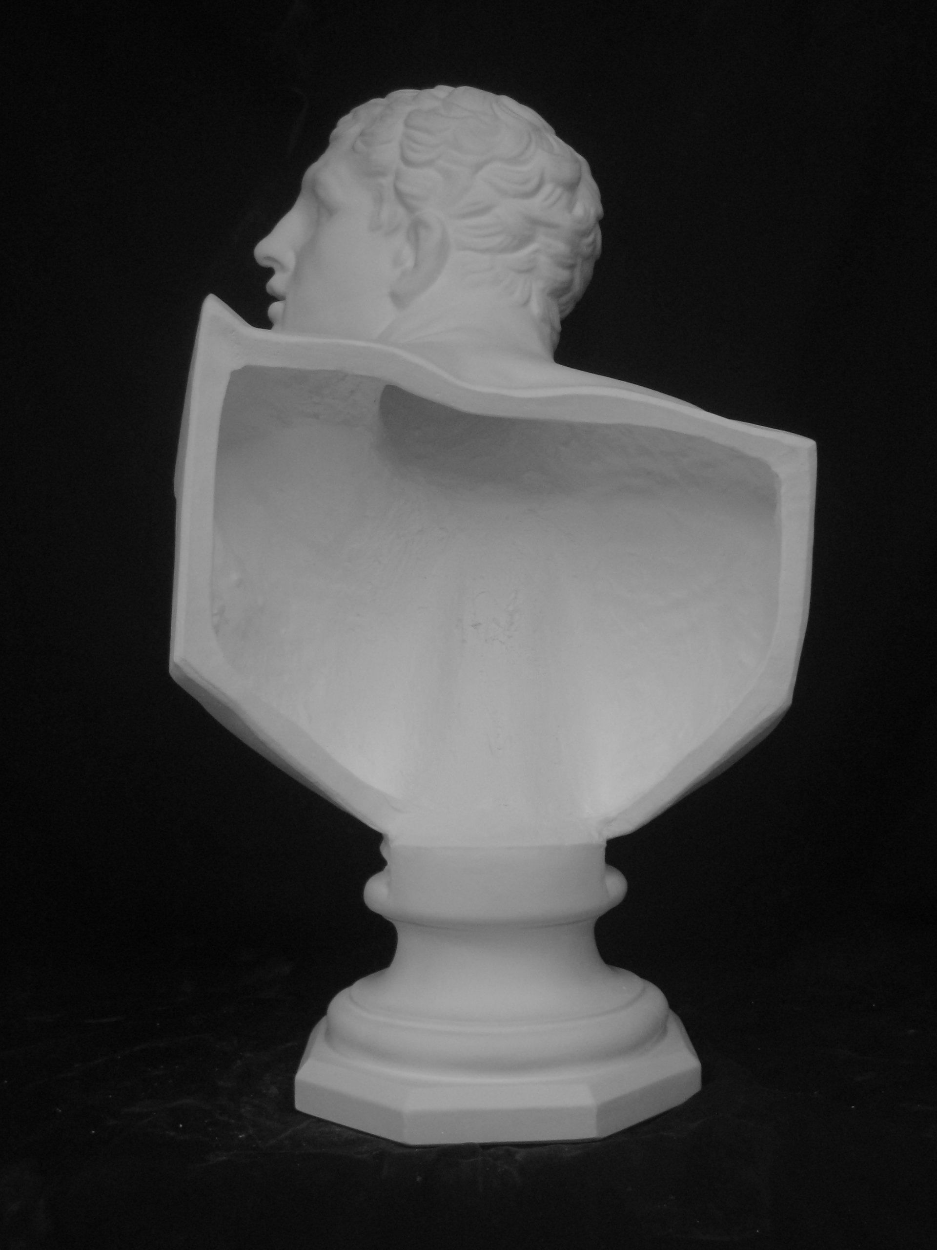 Amazon.co.jp: 石膏像 K－137 ボルゲーゼの闘士胸像 H．74cm