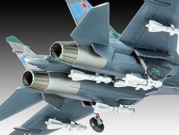 Amazon | ドイツレベル(Revell) 1/144 ロシア空軍 Su-27 フランカー