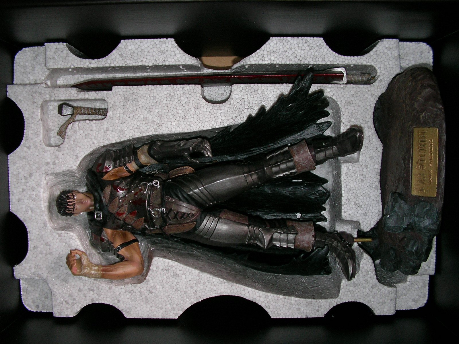 Amazon | ベルセルク ART OF WAR 【ガッツ：黒い剣士 (生誕祭の章