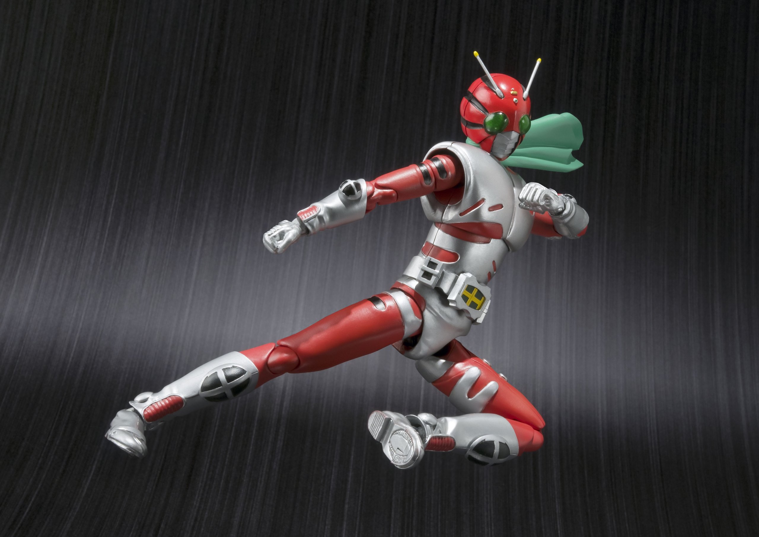 Amazon.co.jp: TAMASHII NATIONS S.H.フィギュアーツ 仮面ライダーZX