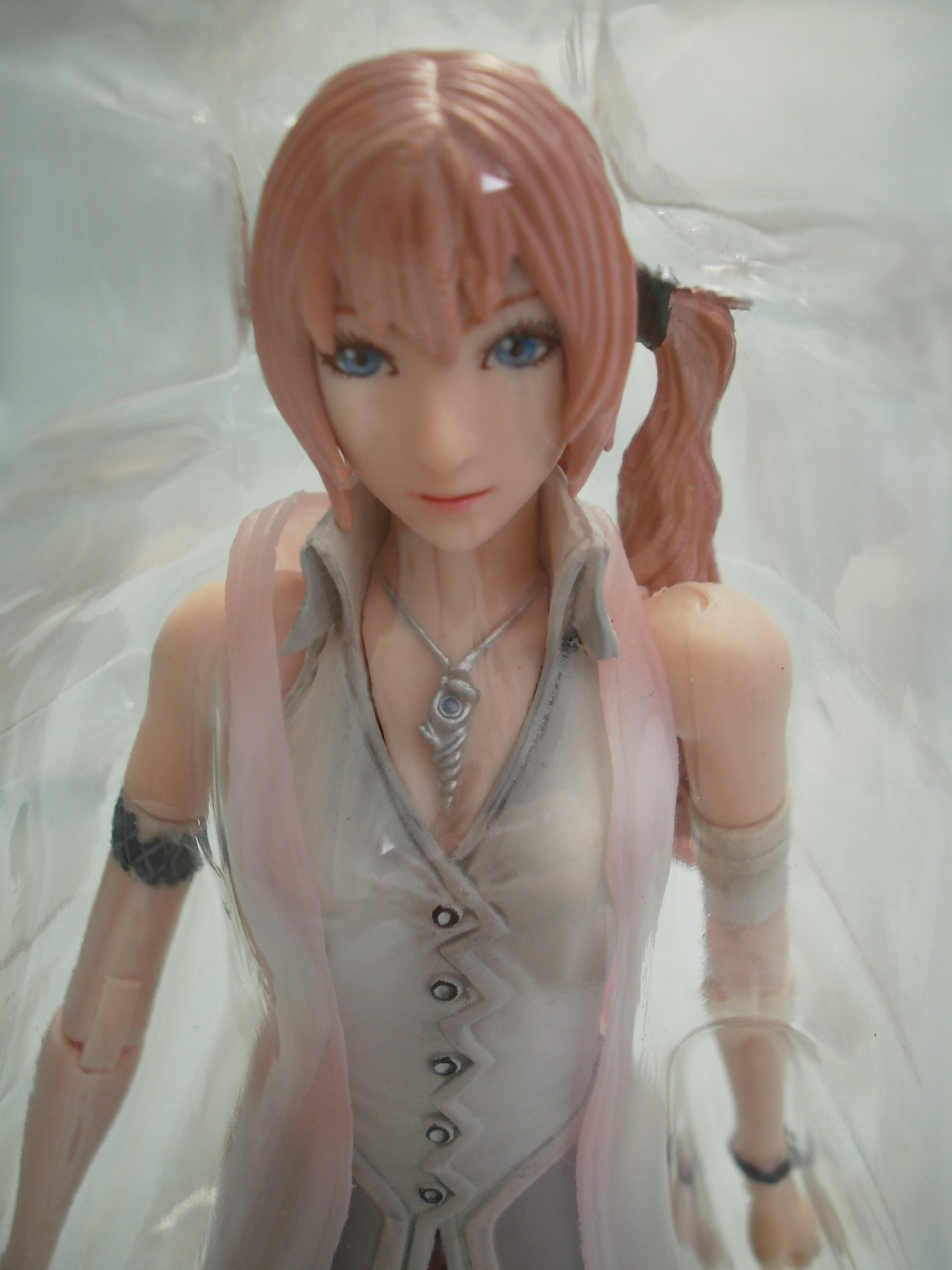 Amazon.co.jp: FINAL FANTASY XIII PLAY ARTS改 セラ・ファロン(PVC