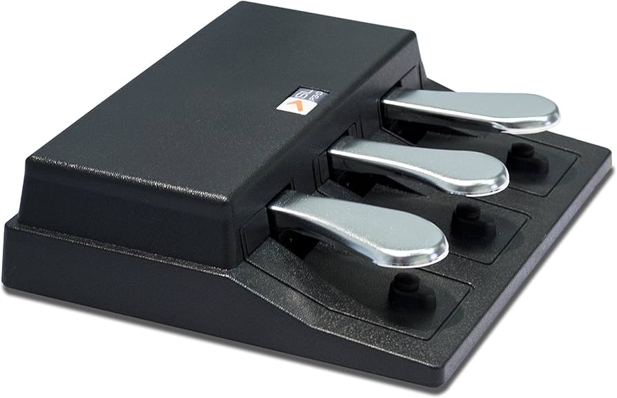 Amazon.com: Studiologic SLP3-D Triple Pedal for Keyboards & Midi