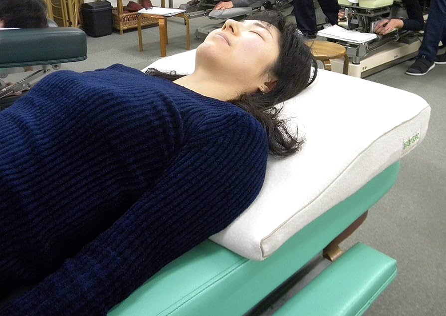 Amazon｜【脳呼吸枕】 脳脊髄液調整法 宮野博隆 実用新案取得済み｜枕