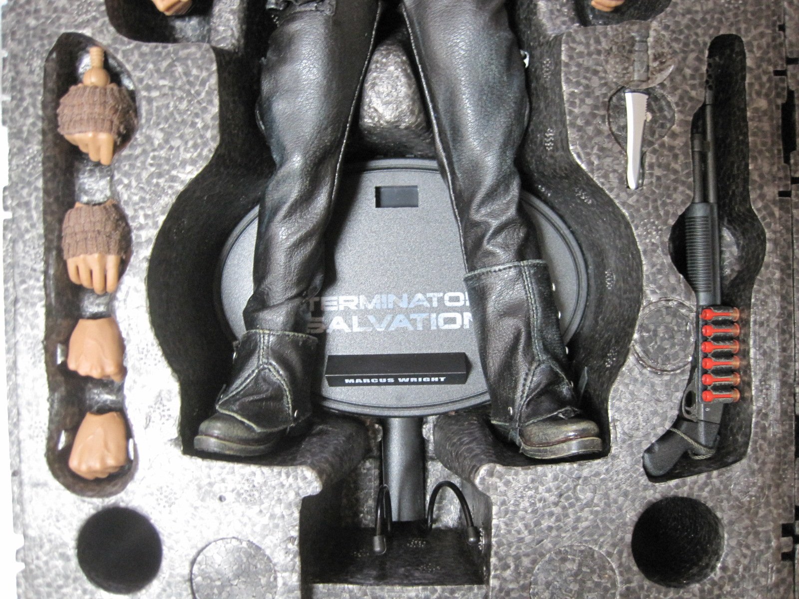 Amazon.co.jp: ムービー・マスターピース ターミネーター4 1/6スケール