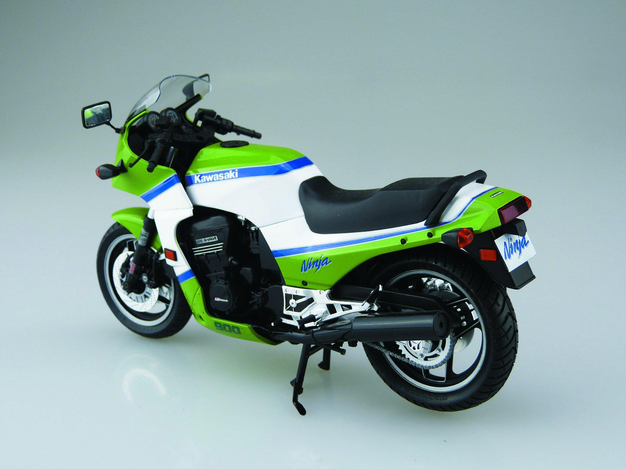 Amazon | 青島文化教材社 1/12 バイクシリーズ No.43 カワサキ GPZ900R