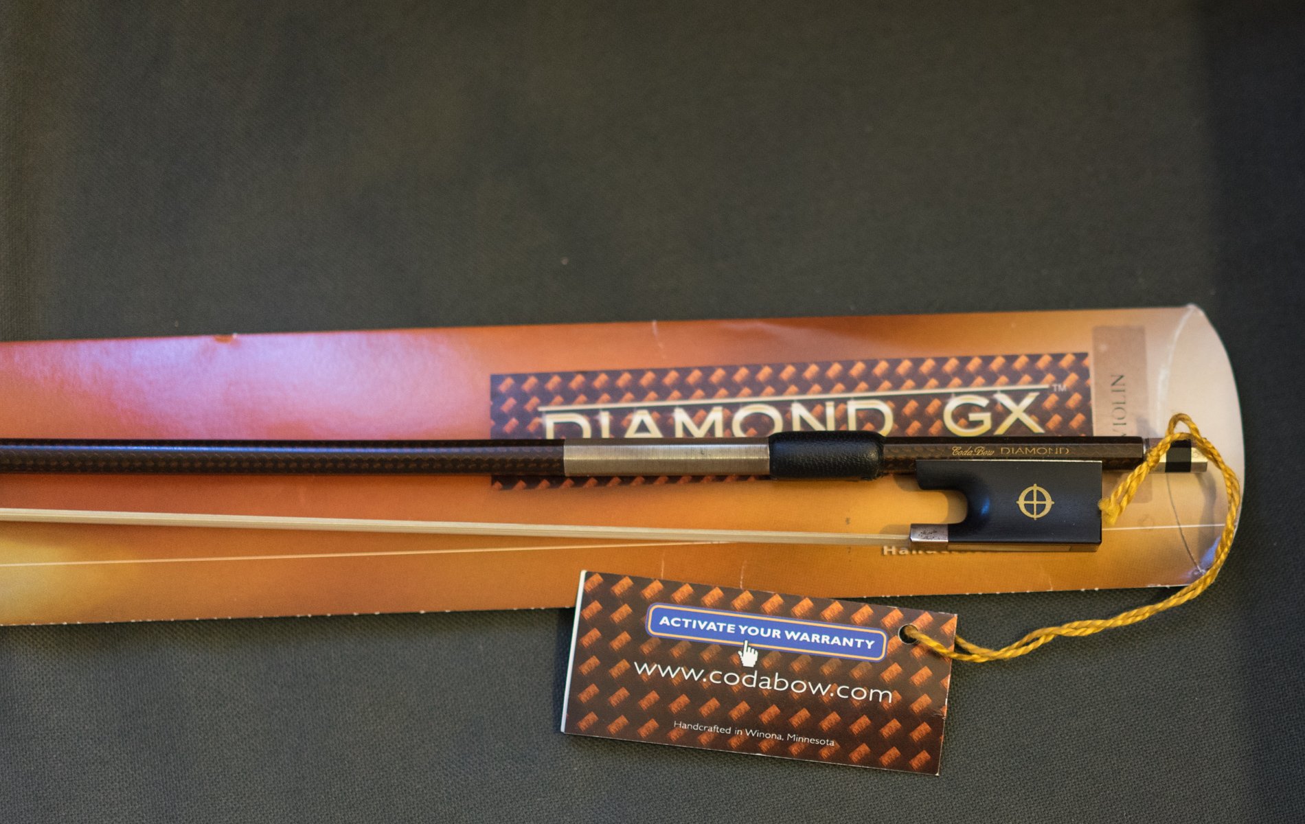 Amazon.com: CodaBow Diamond GX Carbon Fiber 4/4 Violin Bow