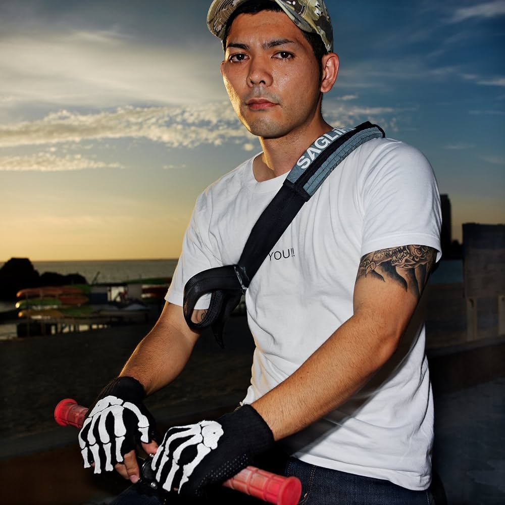 okinawan portraits 2010-2012 | 石川竜一 |本 | 通販 | Amazon