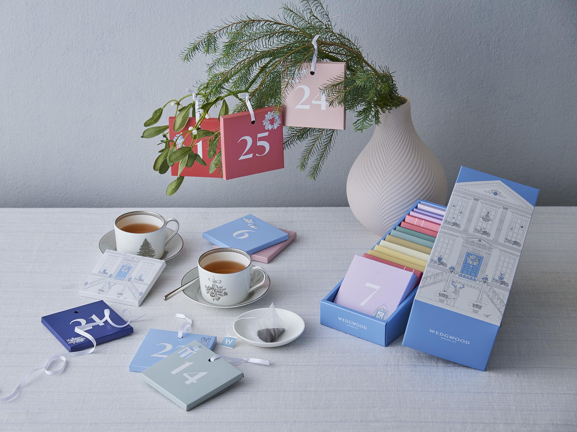 Amazon.co.jp: ウェッジウッド アドベントティーカレンダー2023 : 食品