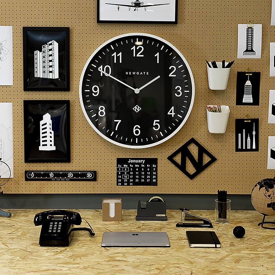 Amazon.co.jp: NEWGATE® Professor 特大壁掛け時計 - アナログ壁掛け