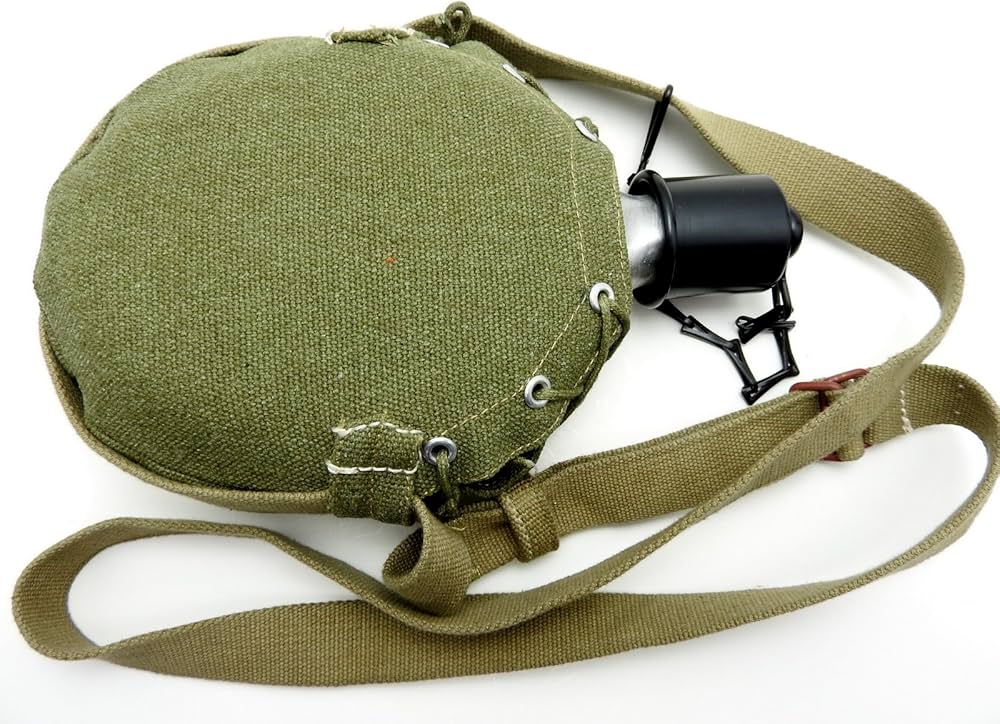 Amazon｜日本海軍 水筒 アルミ製 カバー 水筒紐付 複製品｜水筒