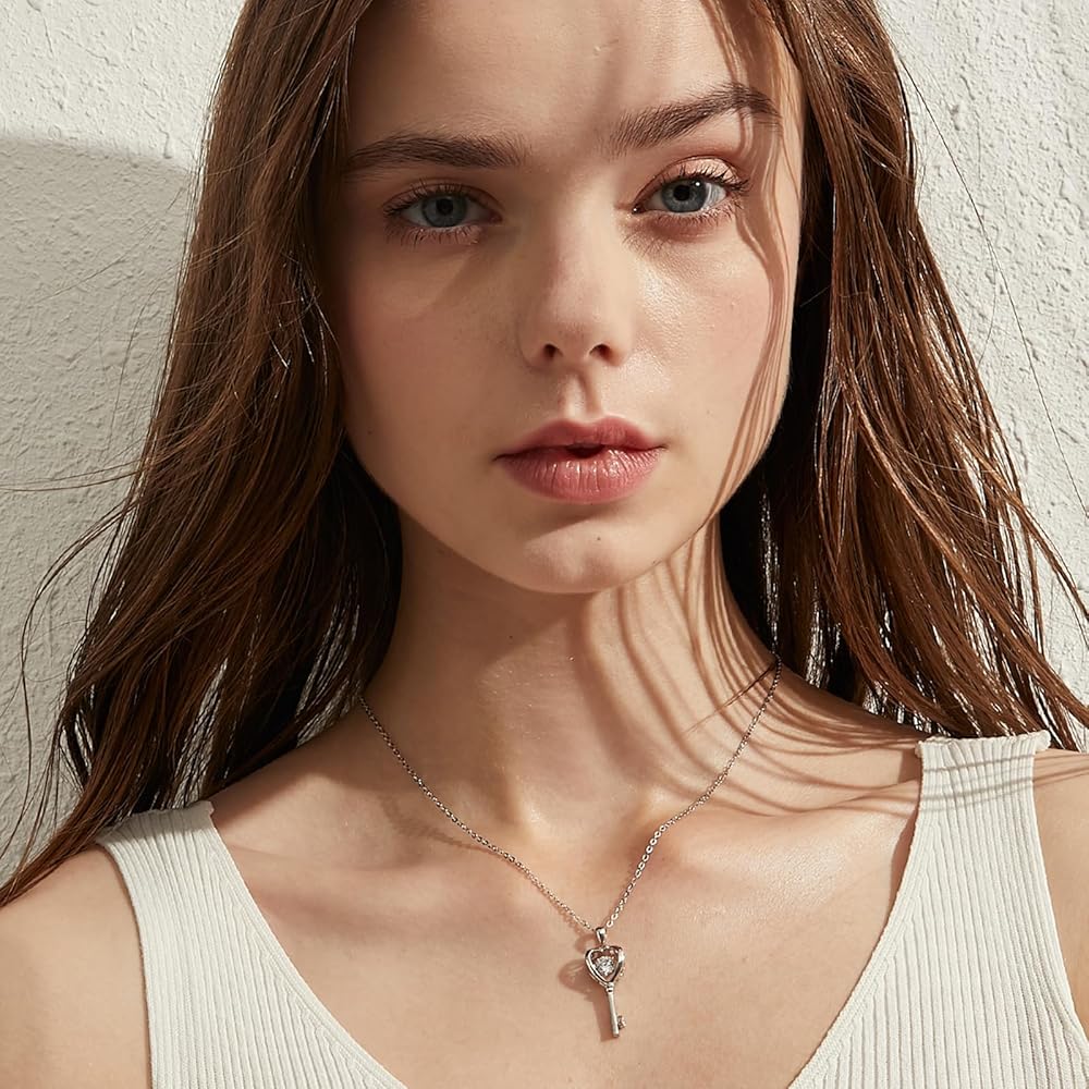 Amazon.com: Han han Key Necklace Pendant Love Heart Key Necklace