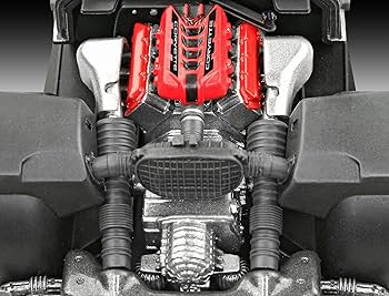 Amazon | ドイツレベル 1/25 コルベット スティングレイ C8 クーペ