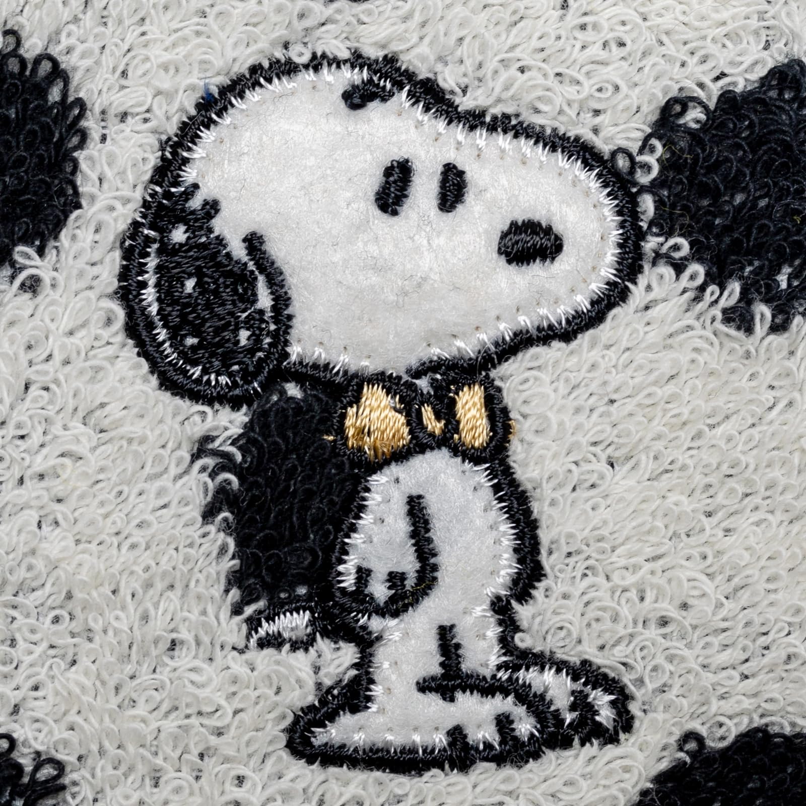 Amazon｜ツジセル(Tsujiseru) ハンカチ スヌーピー 白 モノトーン ミニ