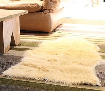 Amazon | ムートンラグ フェイク シープスキン 1.5匹 ムートン