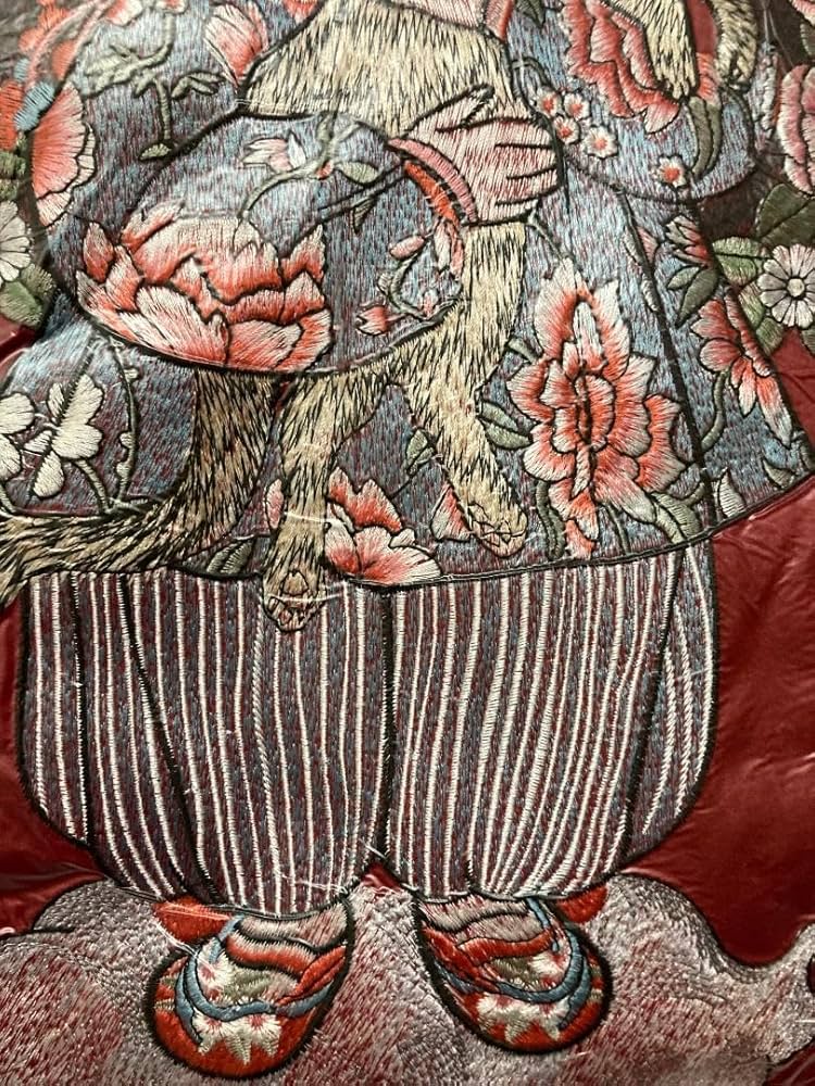 Amazon.co.jp: 台湾限定 ヒグチユウコ展 こはる 一面刺繍 クッション