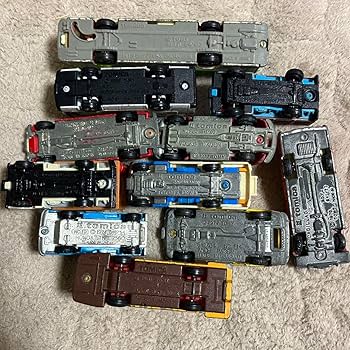 Amazon.co.jp: 日本製 トミカ 11個 セット ジャンク : おもちゃ