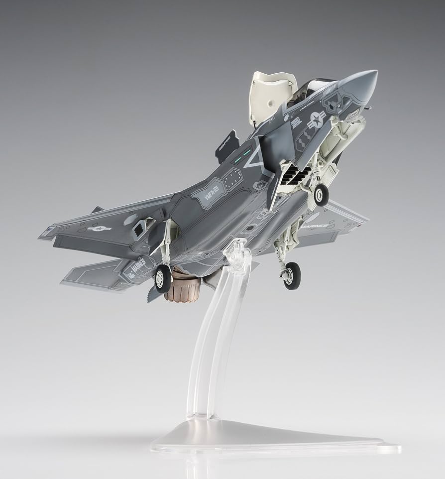 Amazon.com: Hasegawa HAE46 F-35 Lightning II B Version US Marine