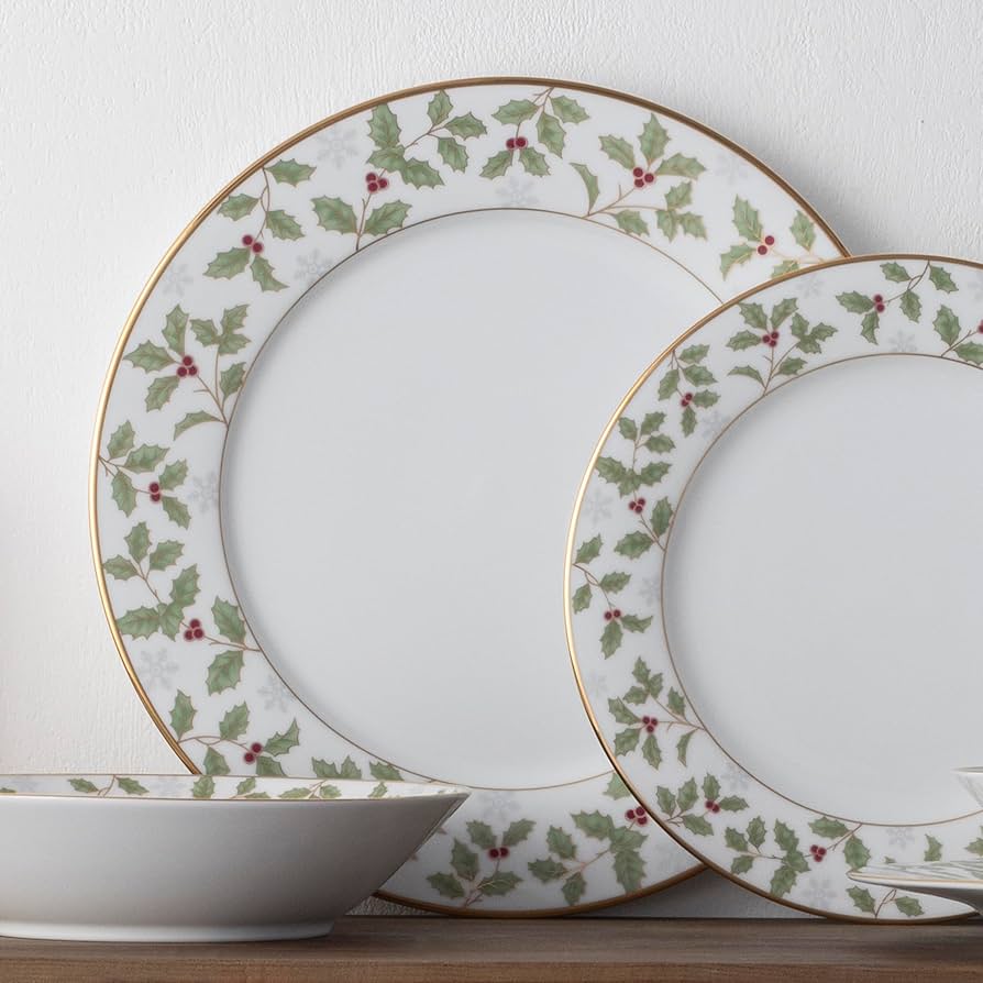 Amazon.com | Noritake Holly and Berry Gold Set of 4 Dinner Plates