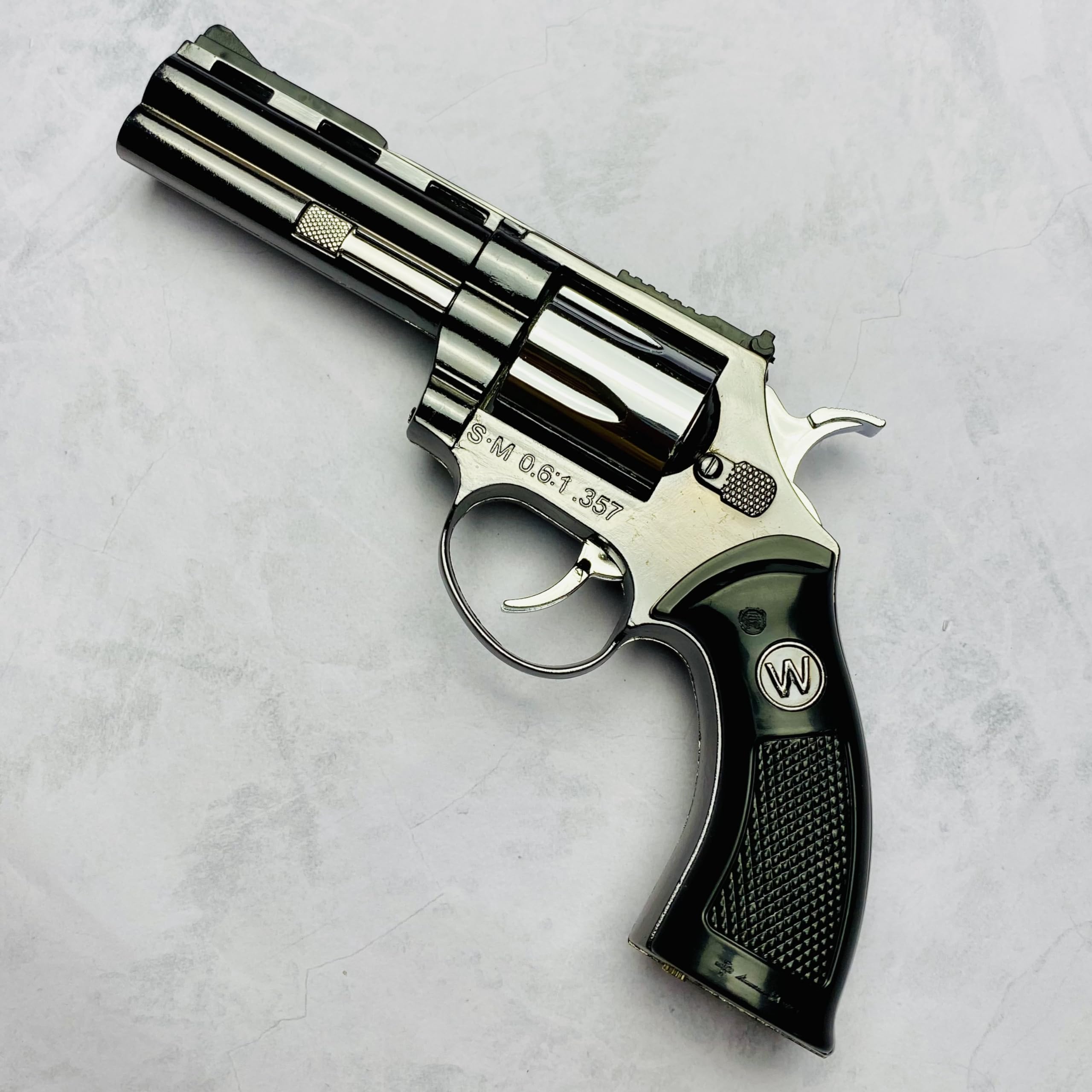 Amazon.co.jp: ピストルライターリボルバー型ターボライター拳銃型