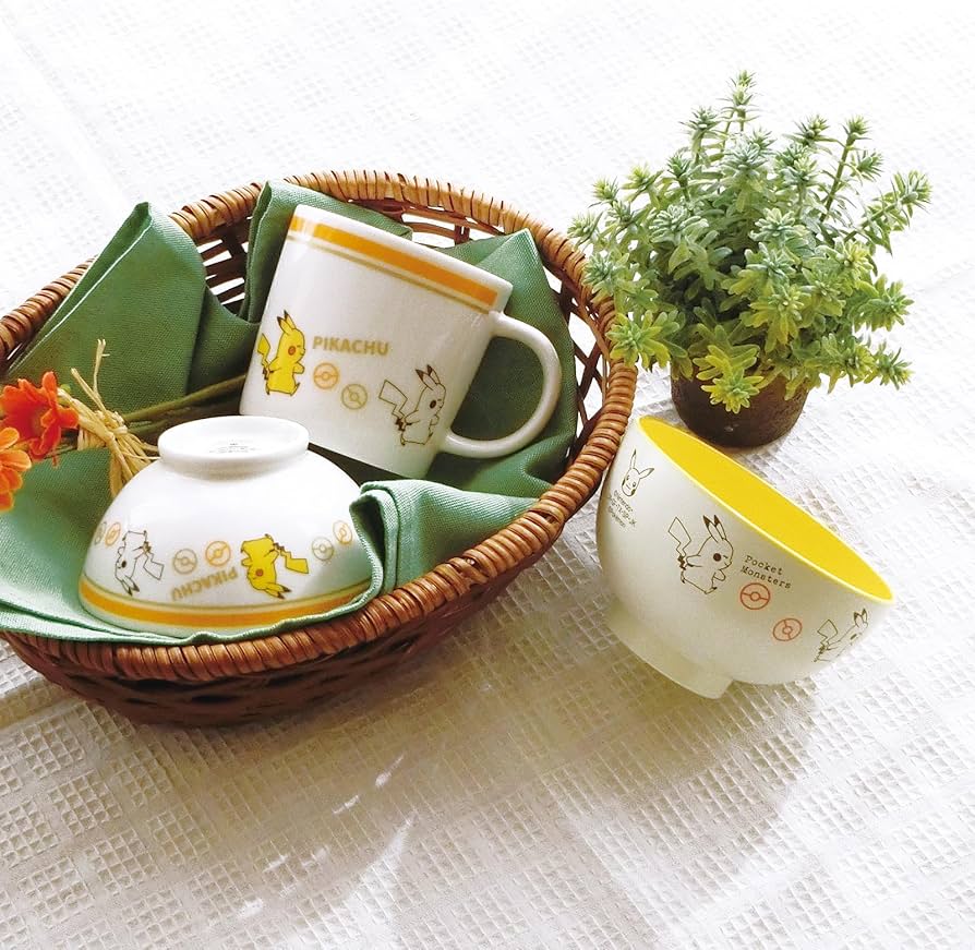 Amazon｜金正陶器(Kaneshotouki) 「 ポケットモンスター 」 ピカチュウ