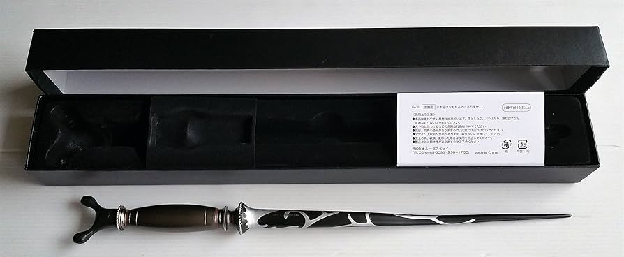 Amazon.co.jp: ホラス スラグホーン 杖 カード 付 USJ 公式 限定 商品