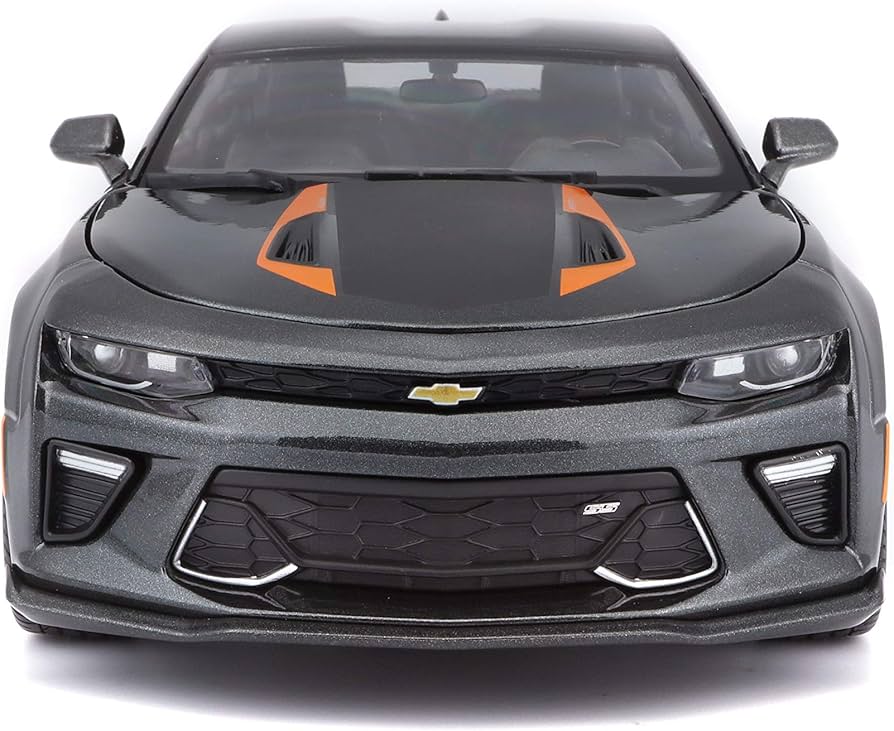Amazon.com: Maisto 1:18 SE 2017 50th Anniversary Chevrolet Camaro