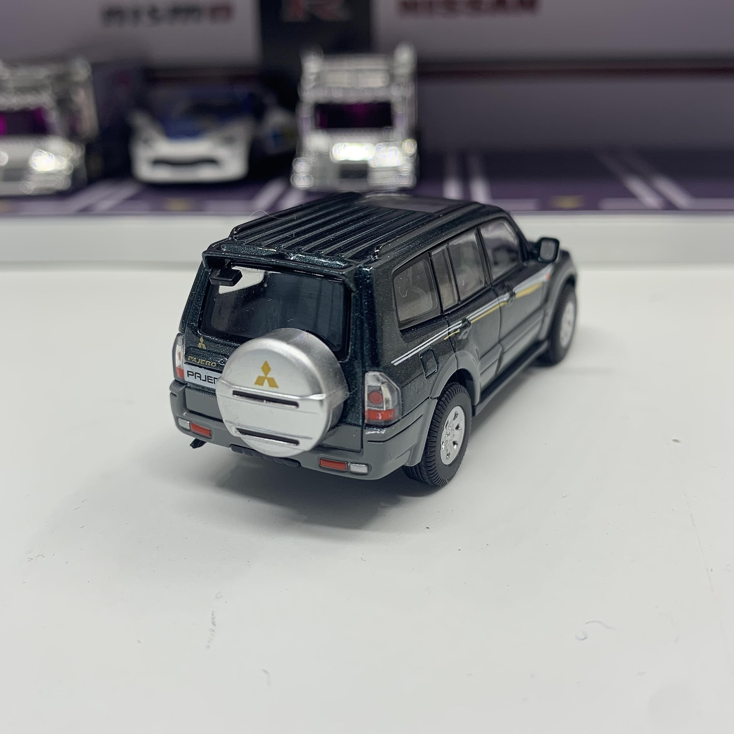 Amazon.co.jp: 拓意 ミニカー 1/64 MITSUBISHI PAJERO 三菱パジェロ