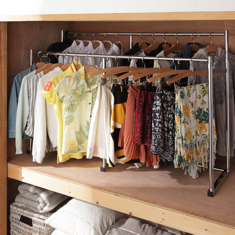 Amazon｜押入れ 伸縮頑丈ハンガー ポルタ 一間用（幅111～181cm