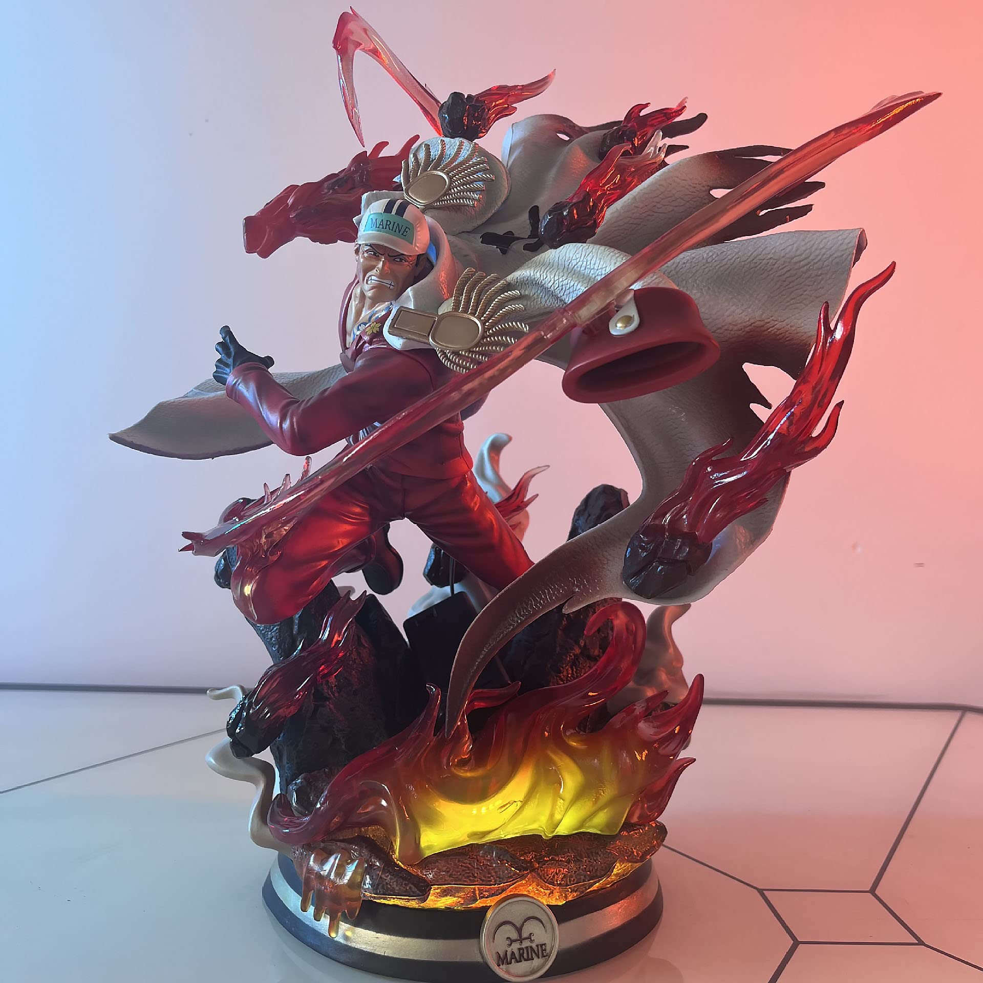 Amazon.co.jp: サカズキ さかずき 発光可能なフィギュア SAKAZUKI 赤犬