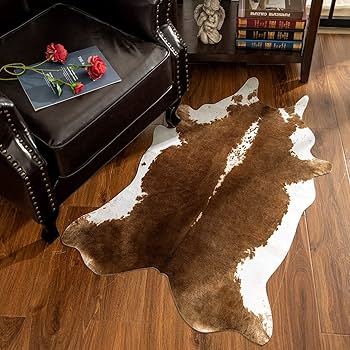 Amazon｜AROGAN プレミアム人工牛革ラグ 4.6 x 5.2フィート、頑丈で