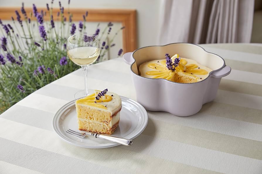 Amazon.co.jp: ル・クルーゼ(Le Creuset) 鋳物 ホーロー 両手鍋