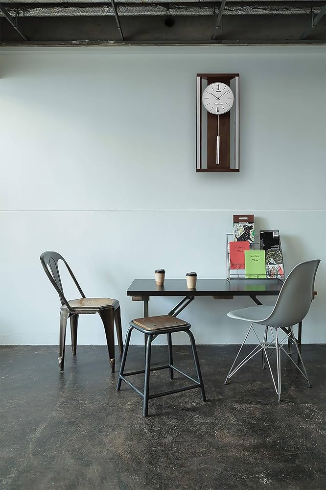 Amazon.co.jp: Seiko モダンで洗練された壁掛け時計 振り子とデュアル