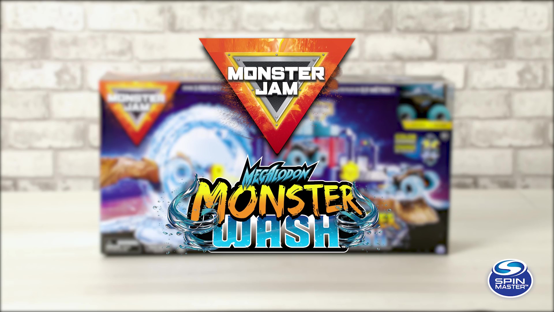 Amazon.com: Monster Jam, Megalodon Monster Wash, Includes Color