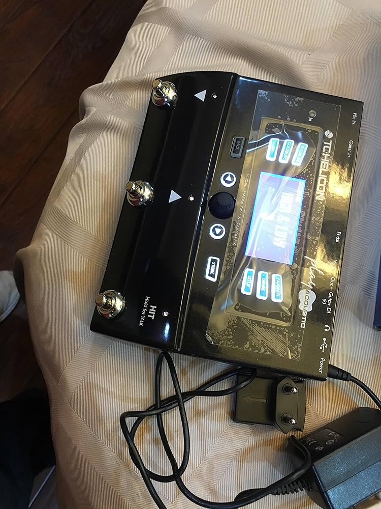 Amazon.com: TC Helicon PLAY ACOUSTIC 3-Button Vocal and Acoustic