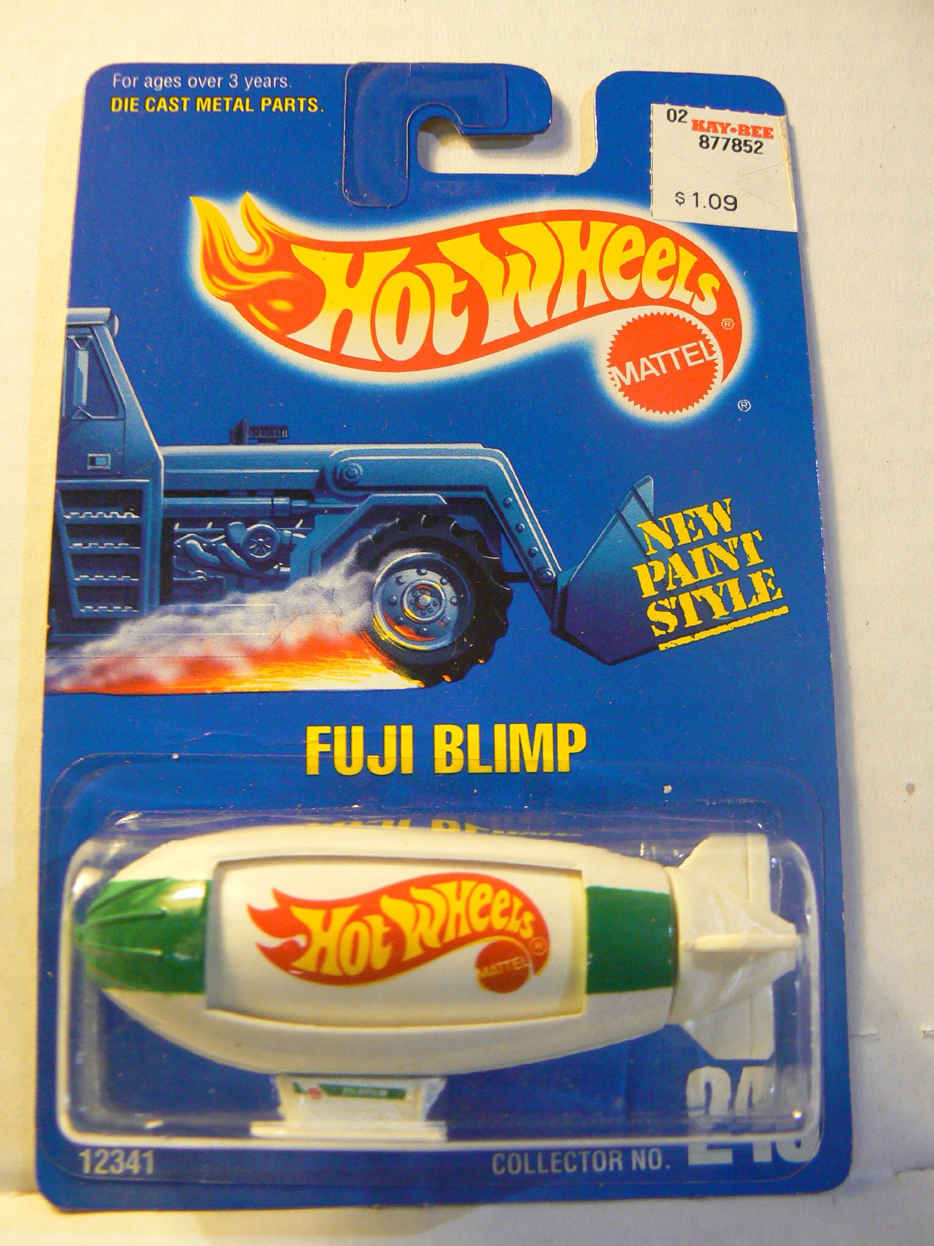 Amazon.com: Hot Wheels Fuji Blimp #249 on New Paint Style Card