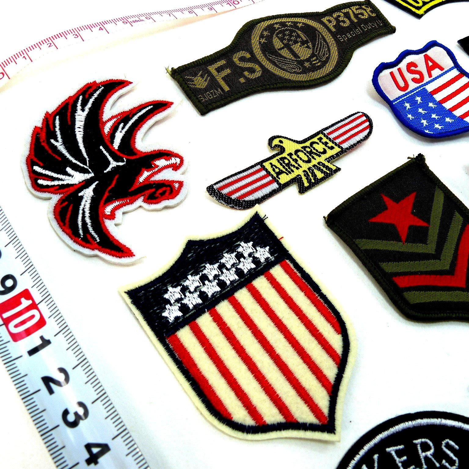 Amazon.co.jp: 刺繍ワッペンセット ミリタリー中心 画像の14枚+おまけ2