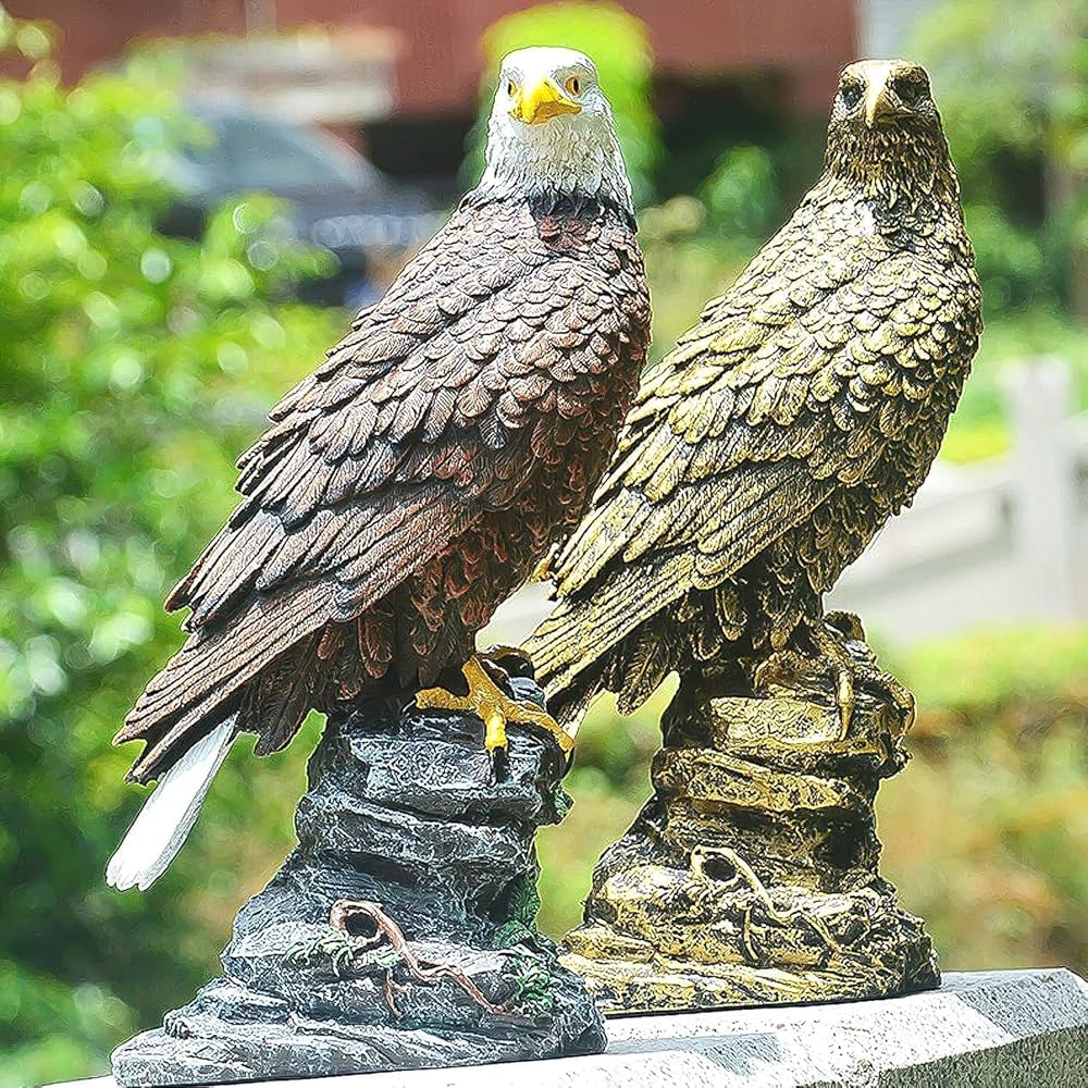 Amazon.co.jp: 猛禽類最強 鷲 ワシ 鷹 置物 縁起の良いシンボル