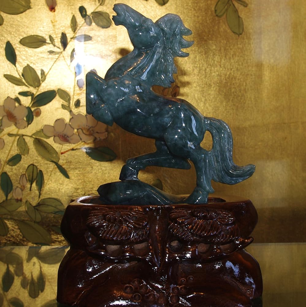 Amazon | theory xyz 翡翠 馬 置物 飾彫り台座付 (セオリーエックス