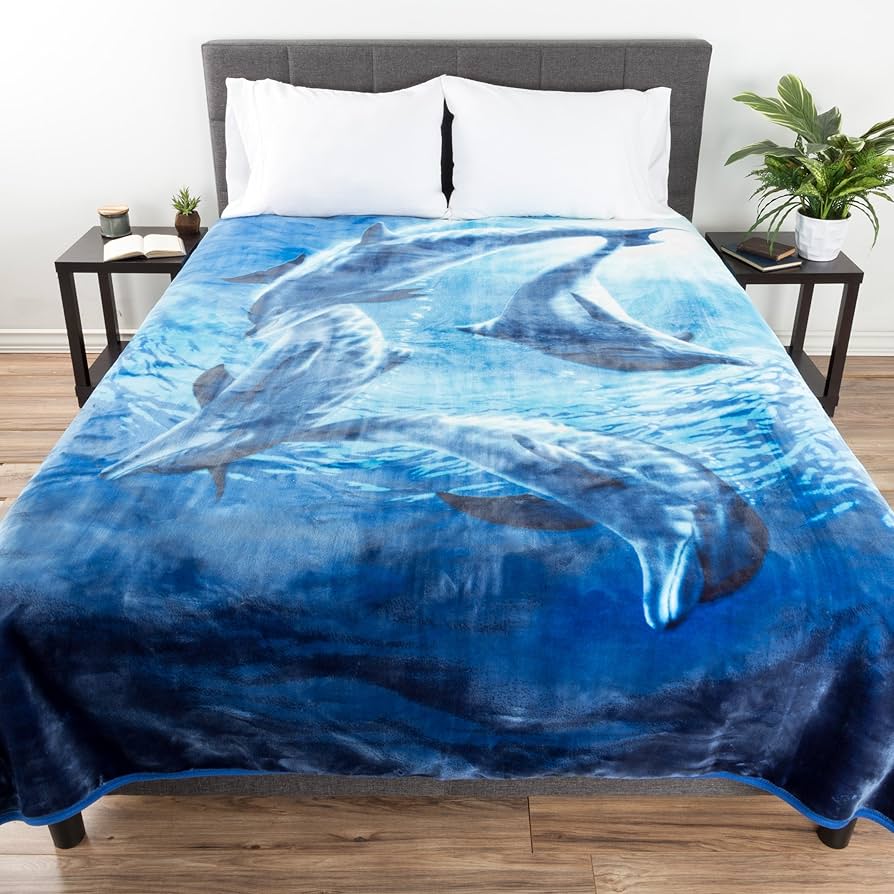 Amazon.com: Dolphin Blanket– 80x92-inch Printed Ocean Themed