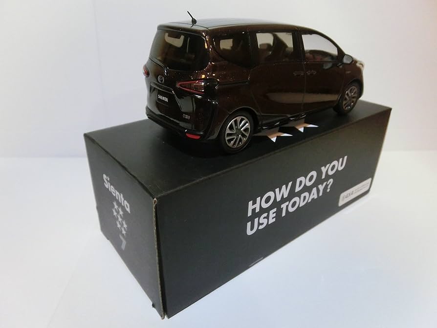 Amazon | トヨタ 1/30 オフィシャルミニカー シエンタ カラーサンプル