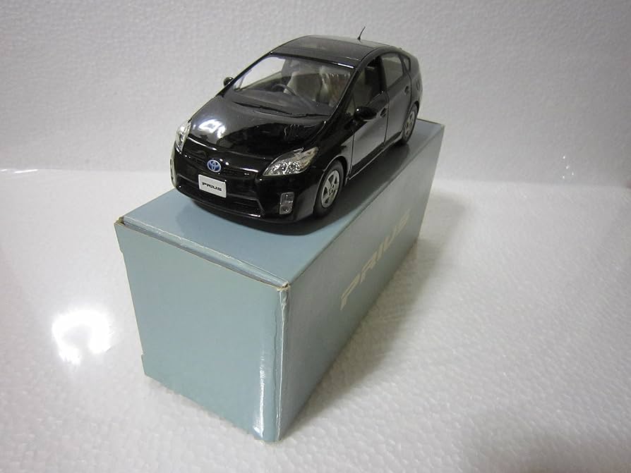 Amazon | トヨタ 1/30 オフィシャルミニカー プリウス カラーサンプル