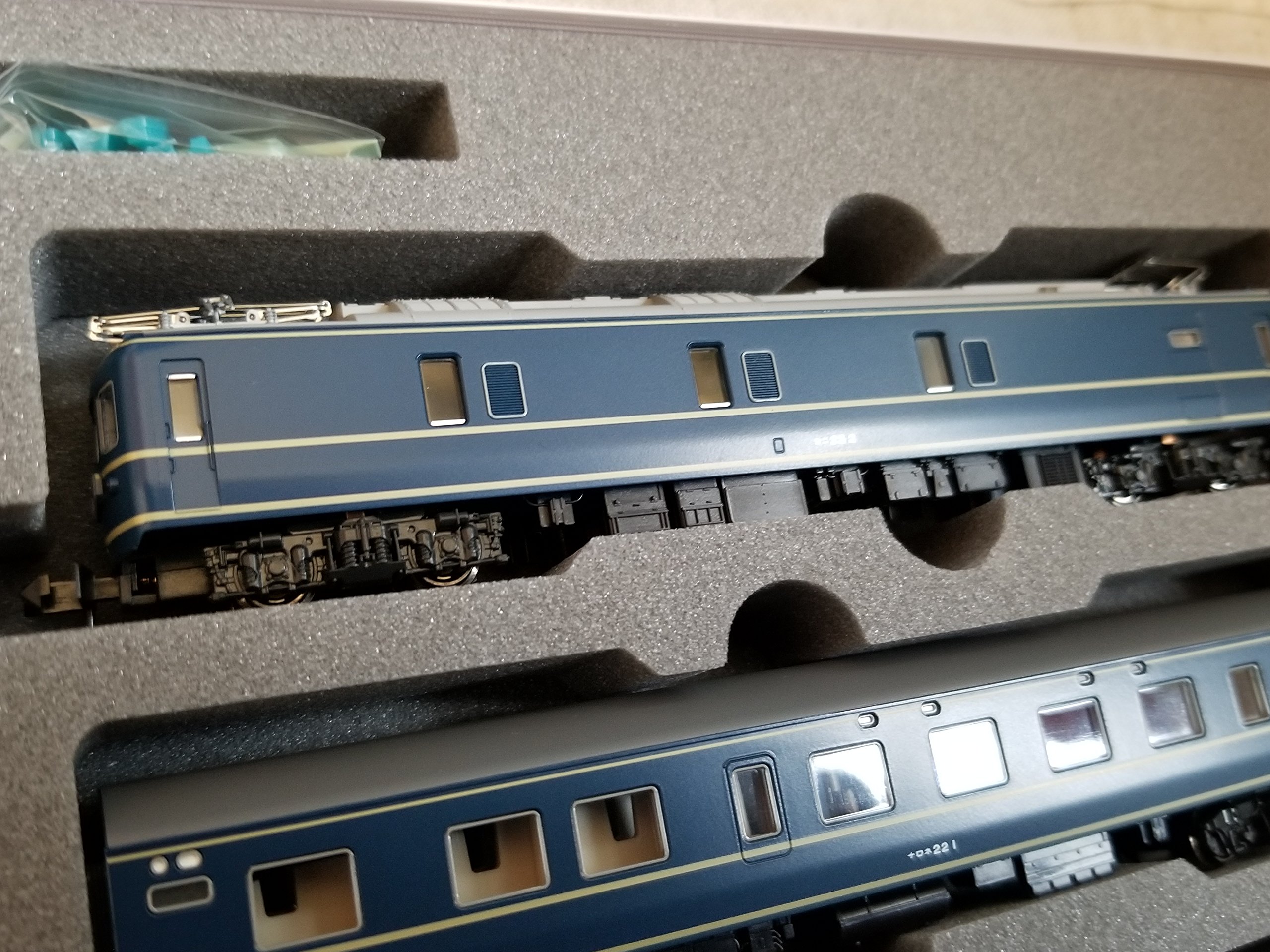 Amazon | KATO Nゲージ 20系 さくら 基本 7両セット 10-367 鉄道模型