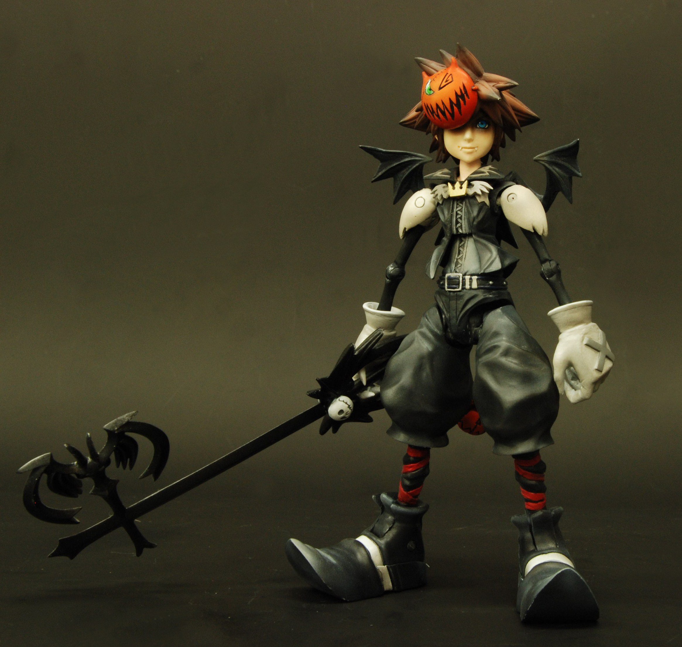 Amazon.co.jp: KINGDOM HEARTS PLAY ARTS vol.2 ソラ ハロウィンタウン