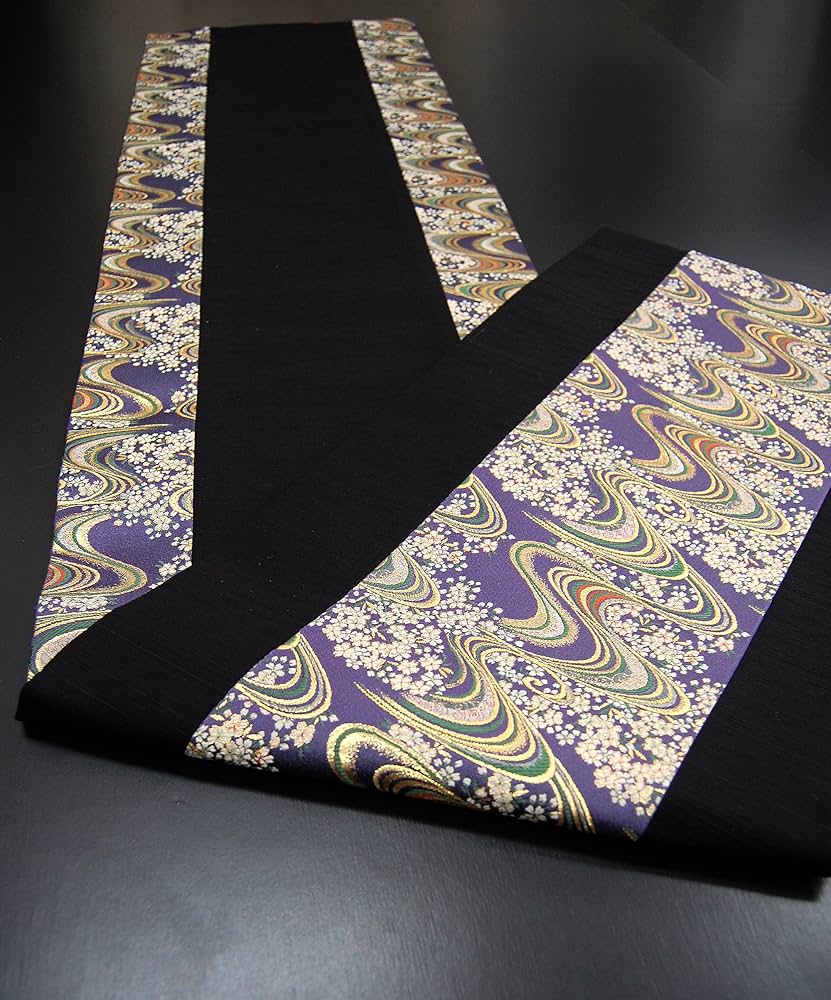 Amazon｜和風 着物テーブルランナー リバーシブル 金襴織 帯 箱入り