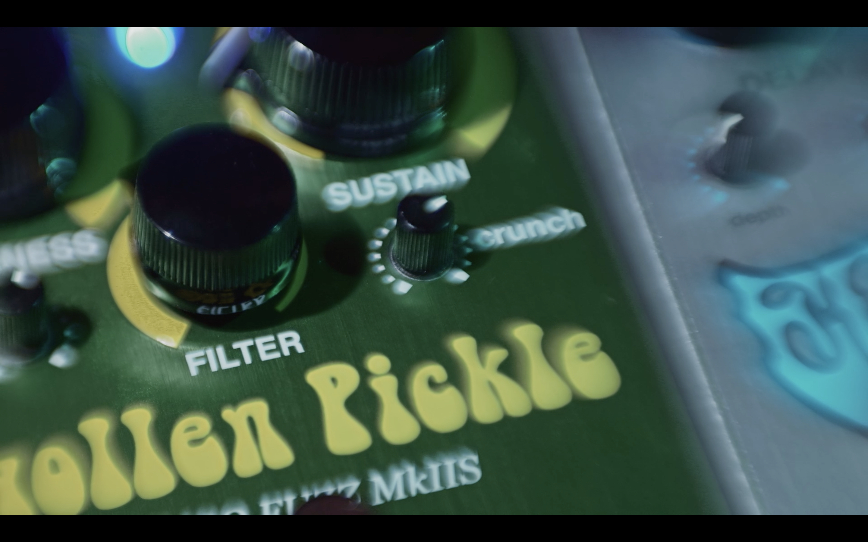 Amazon.com: Way Huge® Swollen Pickle® Jumbo Fuzz MKIIS : Musical