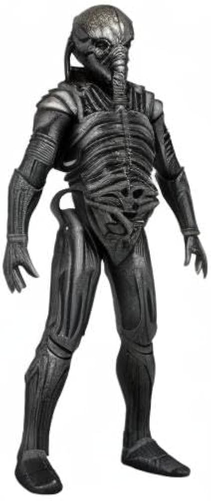 Amazon.com: Neca - Figurine - Prometheus - Engineer (Chair Suit