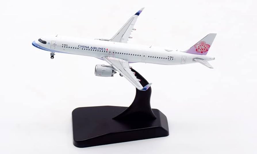 Amazon.com: JC Wings China Airlines for Airbus A321NEO B-18102 1