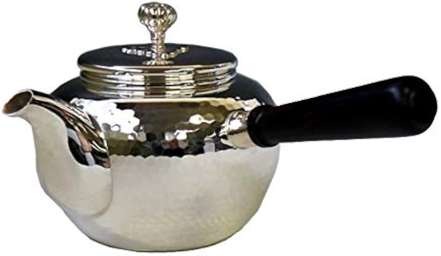 Amazon.co.jp: 【日本製・証明書付き】純銀製 横手急須（大）鎚目打 銀